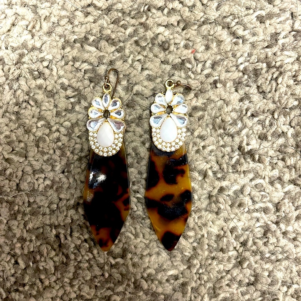 Baublebar tortise earrings